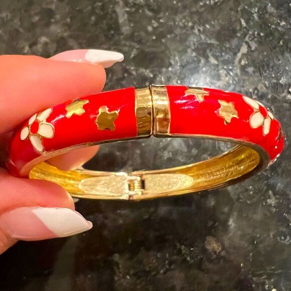 Rare red white gold, hello Kitty enamel clamper bracelet 4 girl small wrist - Picture 2 of 4